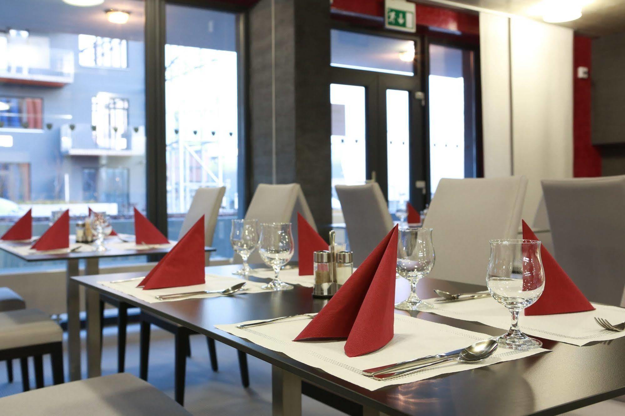 Campea Aparthotel Brno Zewnętrze zdjęcie